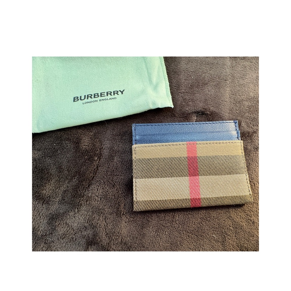 Authentic Burberry women’s Card case with dust bag